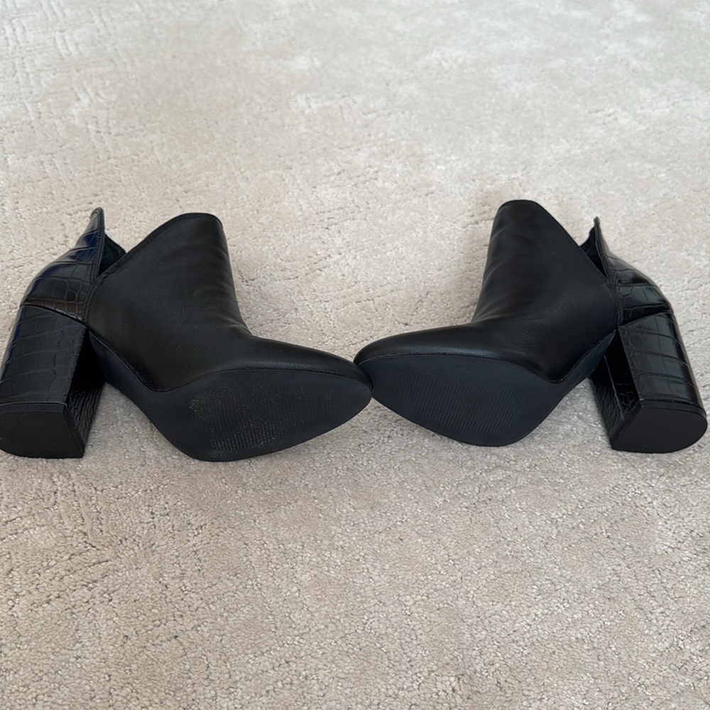 Brand new Black bootie, Perfect for fall! - Picture 5 of 6